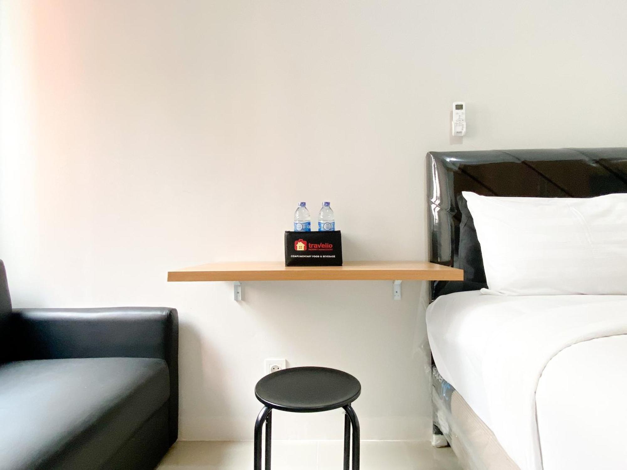 Cozy And Simply Transpark Juanda Timur By Travelio Apartemen