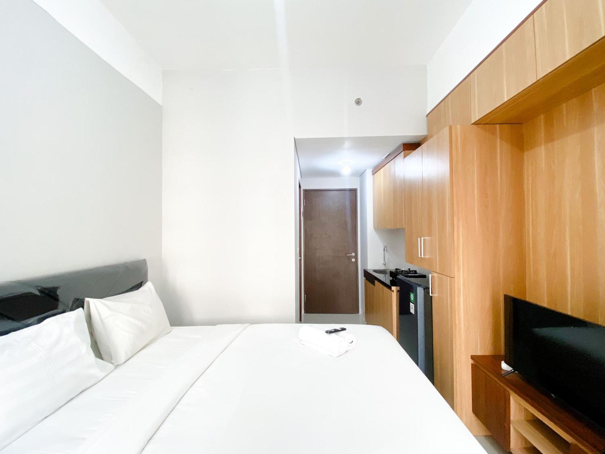 Apartemen Cozy And Simply Transpark Juanda Timur By Travelio *