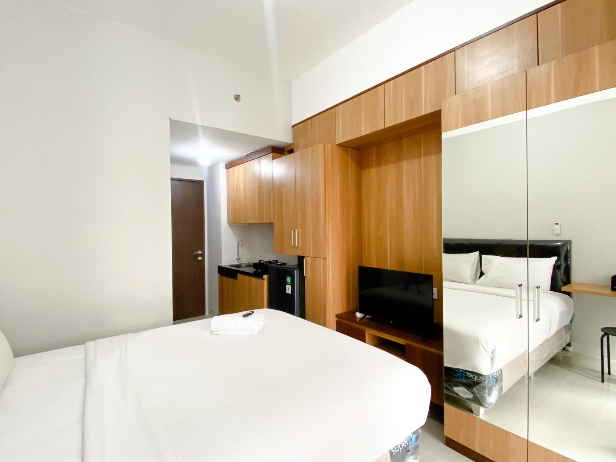 Apartemen Cozy And Simply Transpark Juanda Timur By Travelio