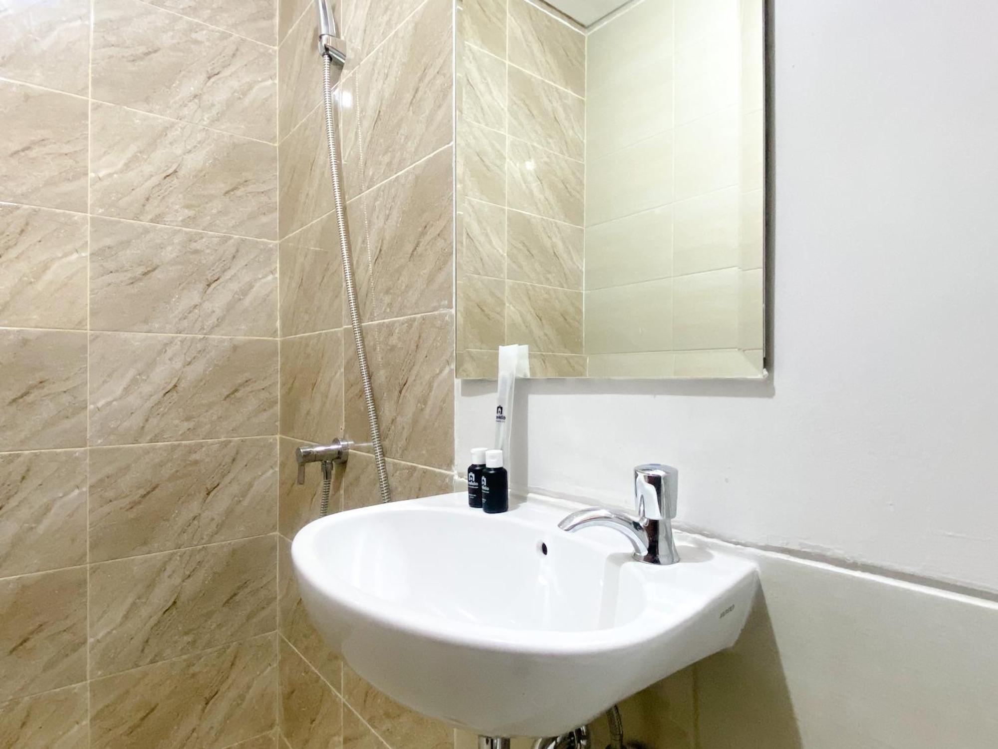 Cozy And Simply Transpark Juanda Timur By Travelio Apartemen *